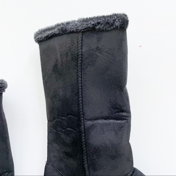 Forever Black Boots Anissa-3, Size 5. Buttons up the side!! Brand New in Box!! - Picture 2 of 6